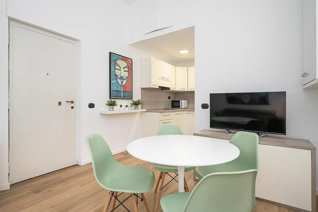 Apartament Perugino 16 Mediolan