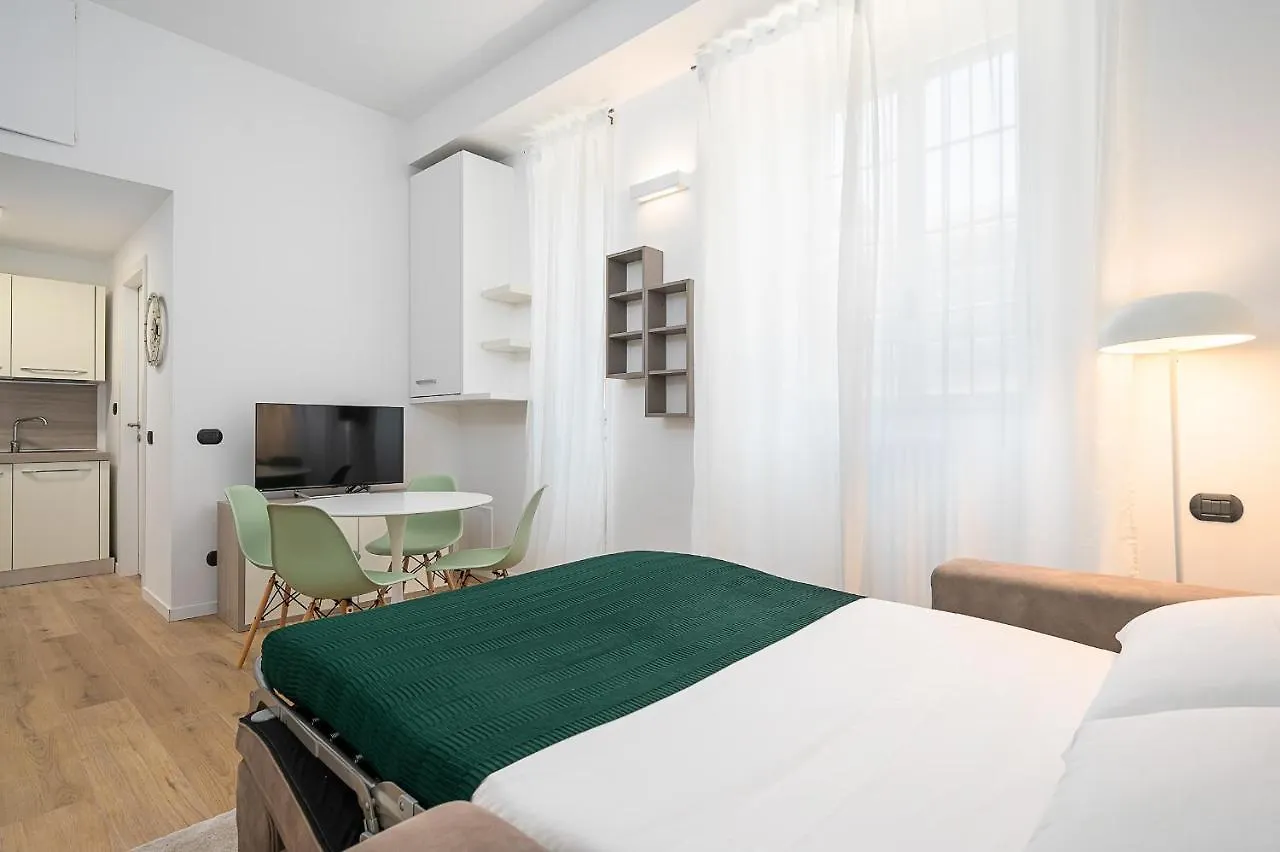 Perugino 16 Apartment Milan 0*,