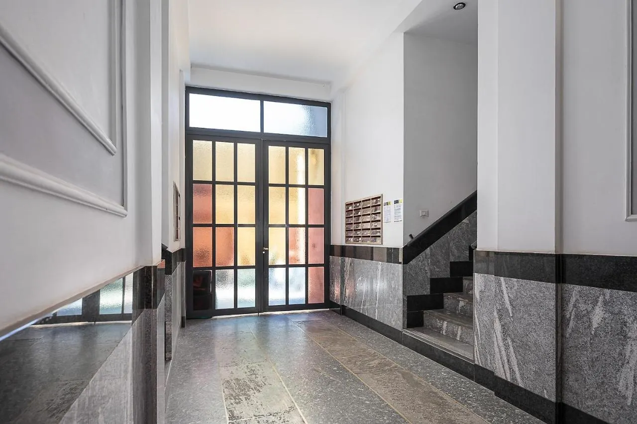 Perugino 16 Apartment Milan Italy